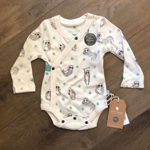 Finn + Emma Organic Cotton Long Sleeve One Piece Sloth 6-9 Months - New